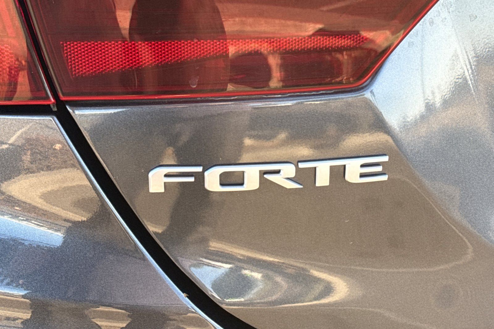 Used 2024 Kia Forte LXS FWD image 25