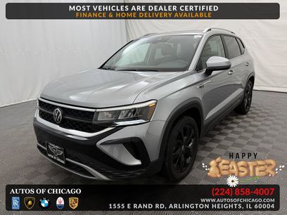 Used 2023 Volkswagen Taos SE w/ Black Wheel Package