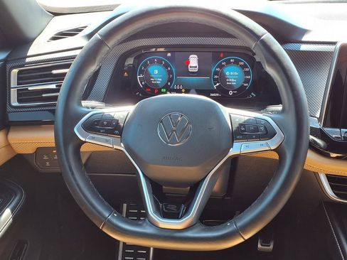 Used 2024 Volkswagen Atlas Cross Sport SEL R-Line AWD/4WD image 19