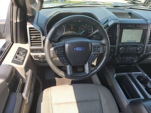 Used 2019 Ford F150 XLT w/ Equipment Group 302A Luxury AWD/4WD image 11