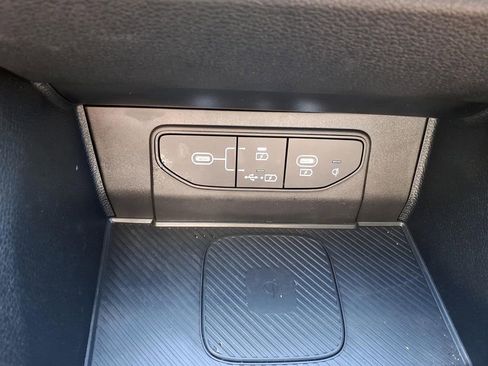 Used 2026 Kia Sportage EX FWD image 21