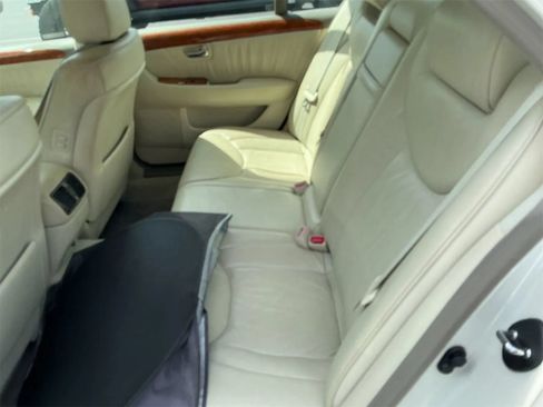 Used 2003 Lexus LS 430 RWD image 7