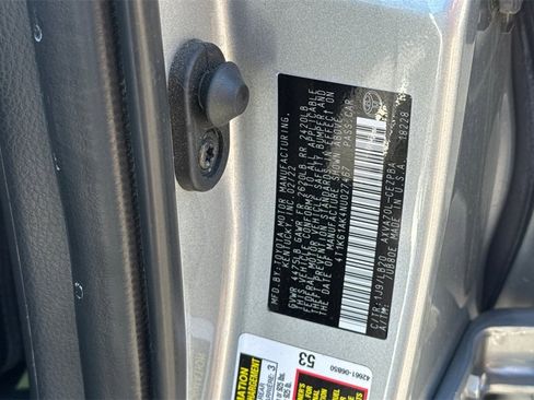 Used 2022 Toyota Camry XSE image 27