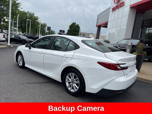 Used 2026 Toyota Camry LE FWD image 6