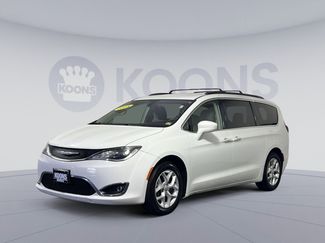 Used 2018 Chrysler Pacifica Touring Plus w/ Tire & Wheel Group image 1