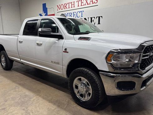 Used 2022 RAM 2500 Big Horn AWD/4WD image 3
