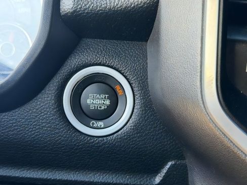 Used 2023 RAM 1500 Big Horn AWD/4WD image 30