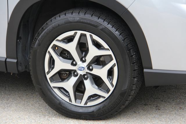 Used 2019 Subaru Forester Premium w/ All-Weather Package AWD/4WD image 14