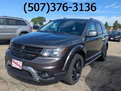 Used 2018 Dodge Journey Crossroad AWD/4WD image 1