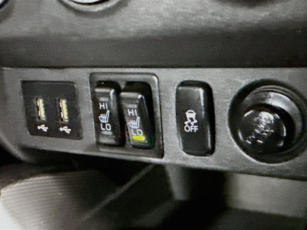 Used 2024 Mitsubishi Outlander Sport AWD image 39