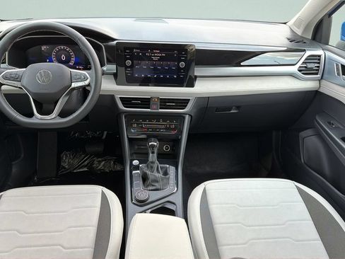 New 2026 Volkswagen Taos SE AWD/4WD image 11