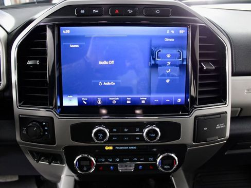 Used 2022 Ford F350 Lariat w/ Chrome Package image 26