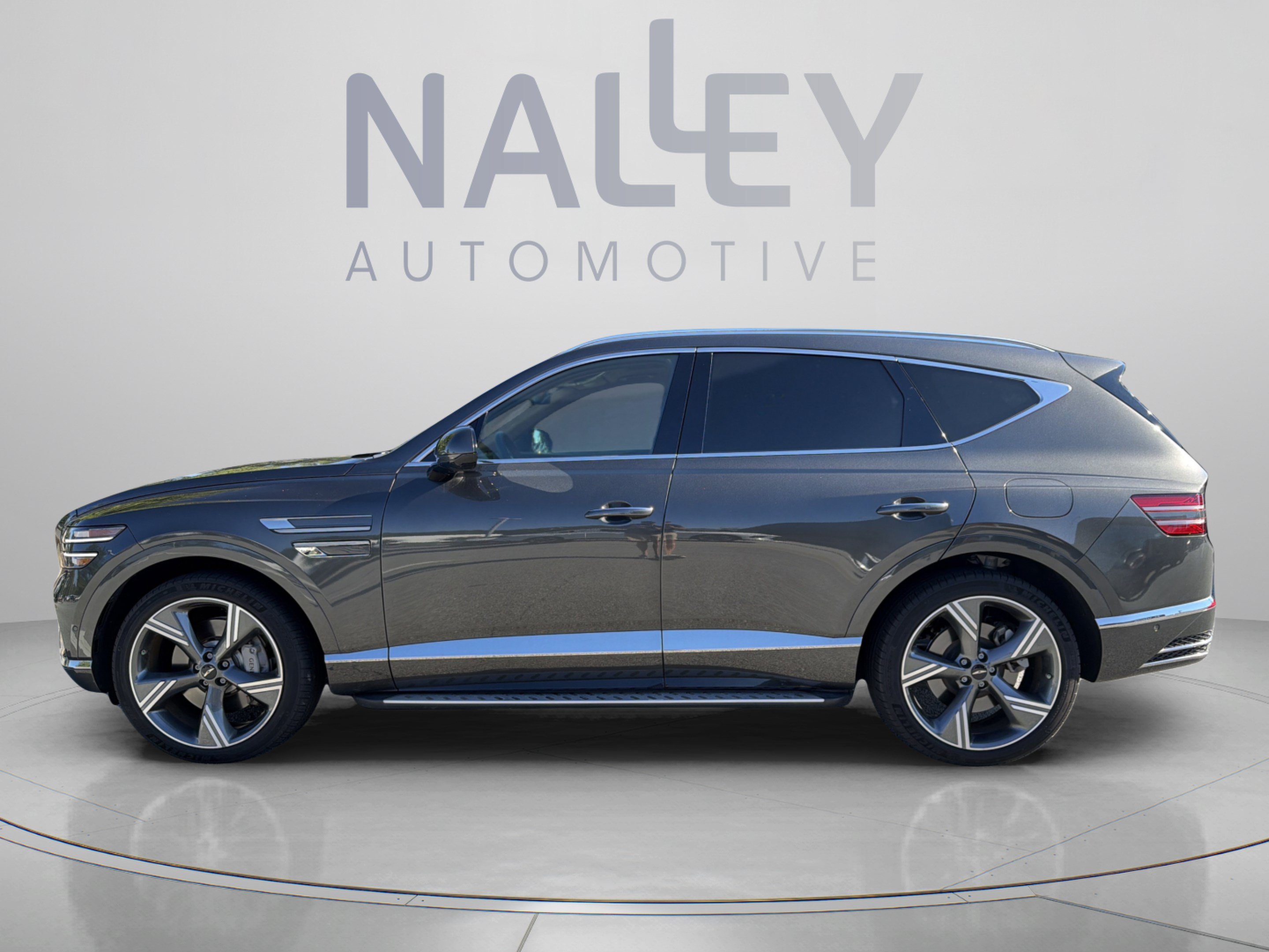 Used 2025 Genesis GV80 3.5T Prestige AWD/4WD image 2