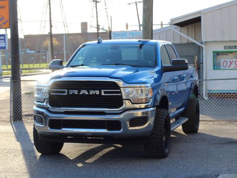 Used 2021 RAM 2500 Big Horn image 3