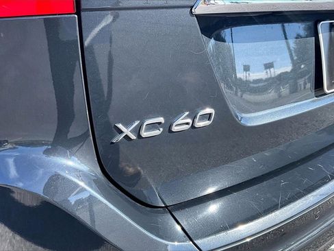 Used 2016 Volvo XC60 T5 Premier w/ Protection Package image 21