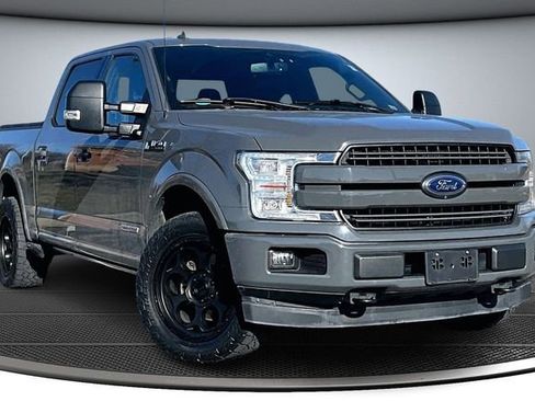 Used 2018 Ford F150 Lariat w/ Equipment Group 502A Luxury image 3