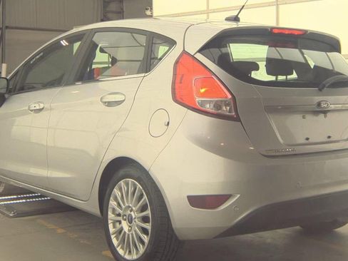 Used 2016 Ford Fiesta Titanium FWD image 3