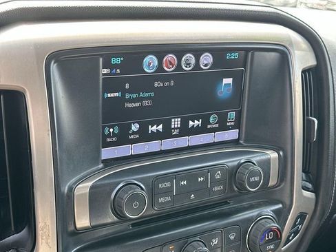 Used 2017 GMC Sierra 2500 Denali w/ Duramax Plus Package image 12