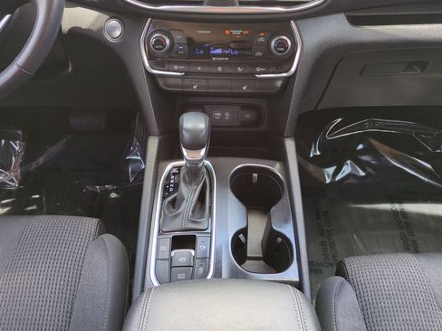 Used 2019 Hyundai Santa Fe SEL FWD image 19