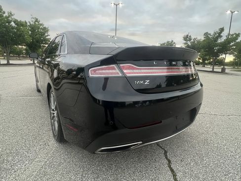 Used 2020 Lincoln MKZ FWD image 3