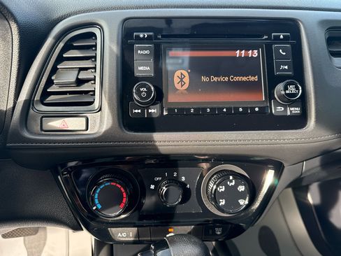 Used 2020 Honda HR-V LX image 19