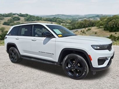 Used 2024 Jeep Grand Cherokee Limited w/ Luxury Tech Group II