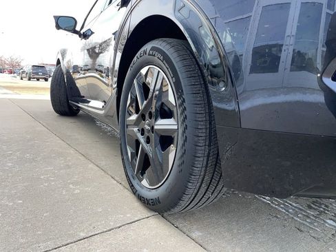 New 2025 Kia EV6 Wind image 17