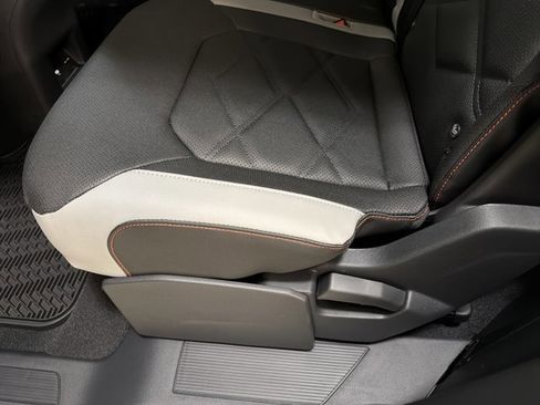 New 2026 Volkswagen Atlas Peak Edition AWD/4WD image 23