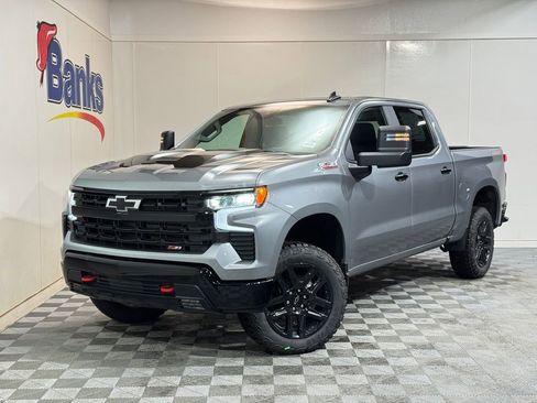 New 2026 Chevrolet Silverado 1500 LT Trail Boss w/ Convenience Package II AWD/4WD image 2