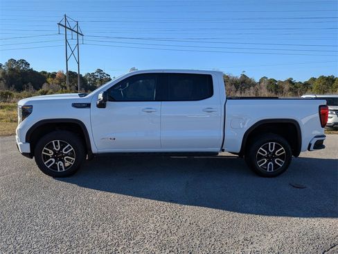 Used 2024 GMC Sierra 1500 AT4 w/ Technology Package image 7