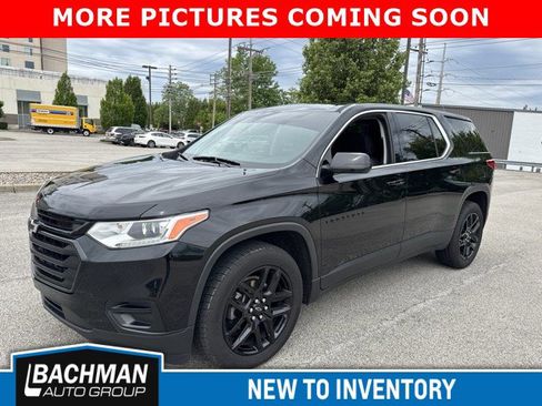 Used 2020 Chevrolet Traverse LS w/ LPO, Blackout Package FWD image 4