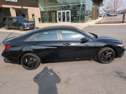 New 2026 Hyundai Elantra Sport FWD image 8