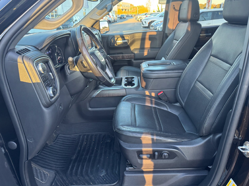 Used 2022 GMC Sierra 1500 Denali w/ Denali Premium Package AWD/4WD image 24