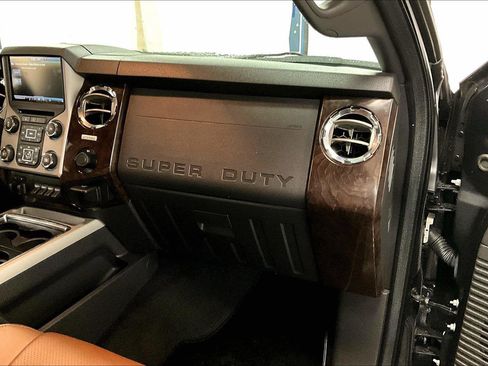 Used 2015 Ford F250 Platinum image 15