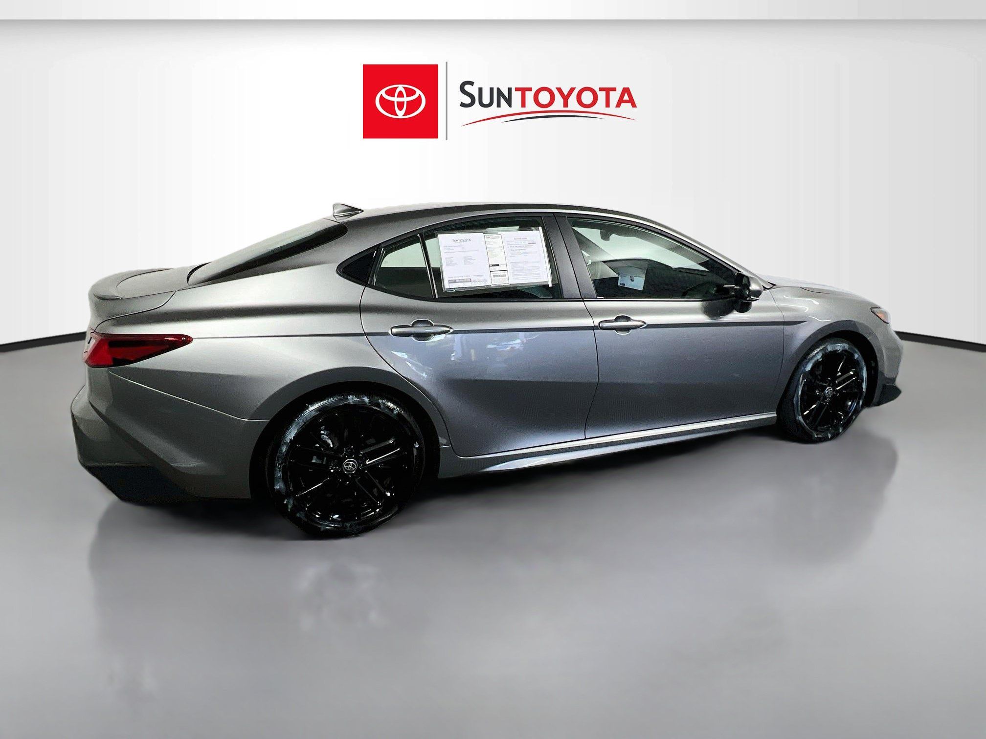 Used 2026 Toyota Camry SE w/ Multimedia Upgrade Package FWD image 4