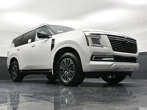New 2026 Nissan Armada SL w/ Captain's Chari Seat Package AWD/4WD image 31