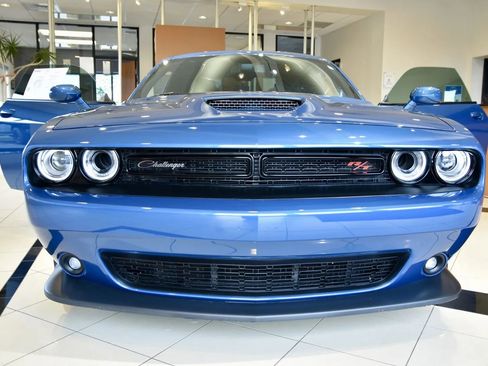 Used 2021 Dodge Challenger R/T Scat Pack image 2