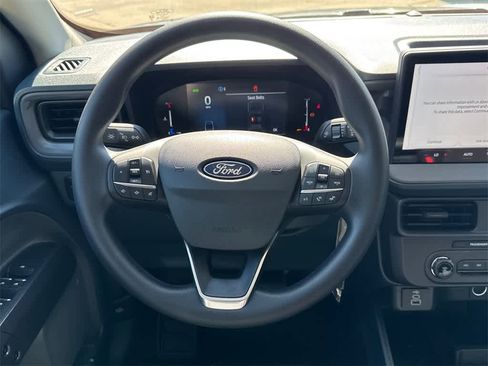 New 2025 Ford Maverick XL image 18