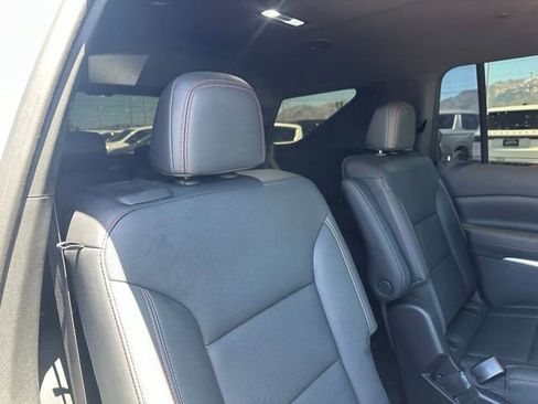 Certified 2025 Chevrolet Traverse Z71 w/ Enhanced Driving Package AWD/4WD image 14