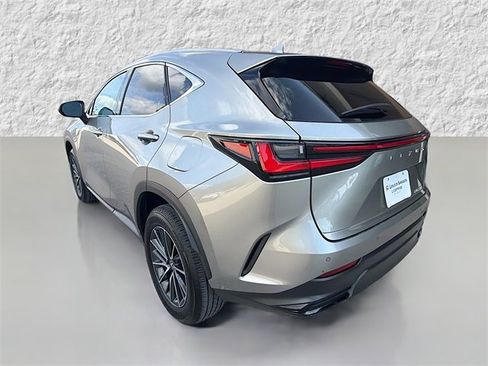 Used 2025 Lexus NX 250 FWD w/ Premium Package image 5