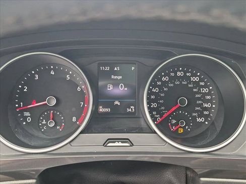 Used 2021 Volkswagen Tiguan SE R-Line FWD image 11