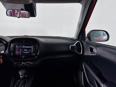 Used 2023 Kia Soul LX w/ LX Technology Package FWD image 21