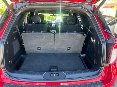Used 2020 Ford Explorer ST w/ Premium Technology Package AWD/4WD image 12