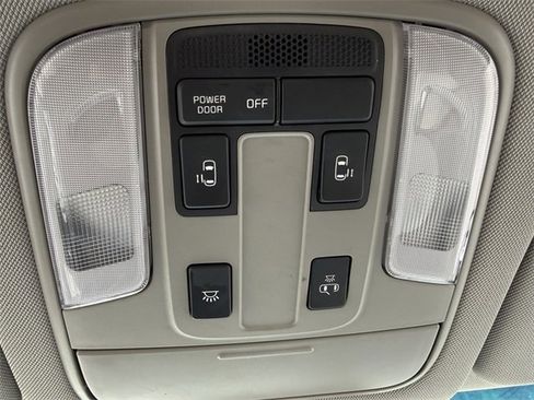 Used 2016 Kia Sedona LX w/ Option Group 020 image 40