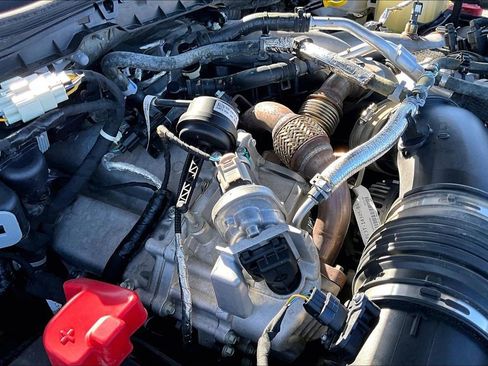 Used 2024 Ford F350 Platinum image 30