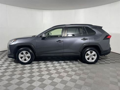 Certified 2019 Toyota RAV4 XLE w/ Convenience Package AWD/4WD image 4