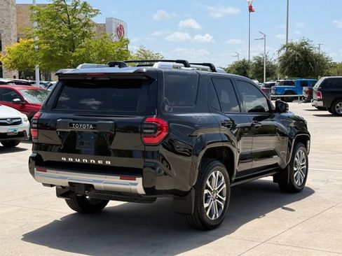 Used 2025 Toyota 4Runner Limited AWD/4WD image 4