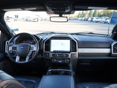 Used 2022 Ford F350 Platinum w/ FX4 Off-Road Package image 12