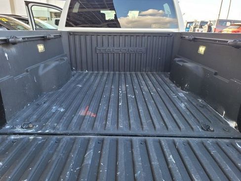 Used 2024 Toyota Tacoma TRD Off-Road image 19