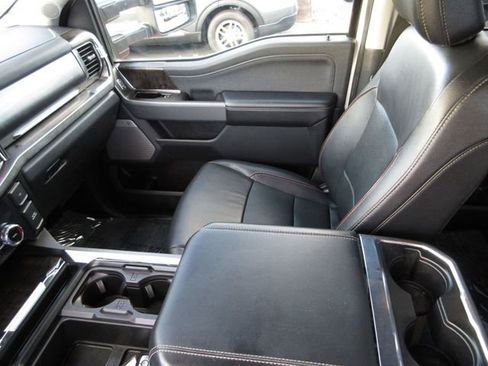 Used 2023 Ford F250 Lariat w/ Sport Appearance Package image 24